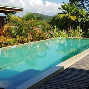 Waterfall Bed & Breakfast Port Glaud