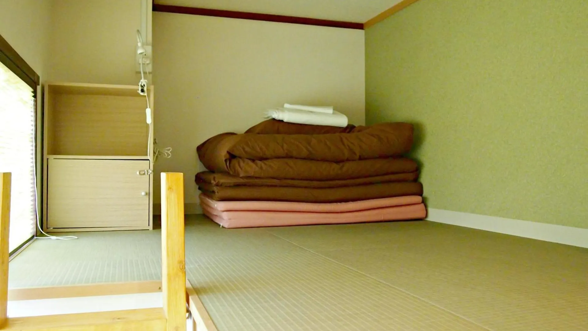 J-Hoppers Hiroshima Guesthouse Penzion